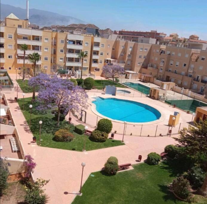 Apartamento Zona Playa En Roquetas Cerca De Bares Restaurantes Y Centro Comercial Roquetas de Mar Exterior photo